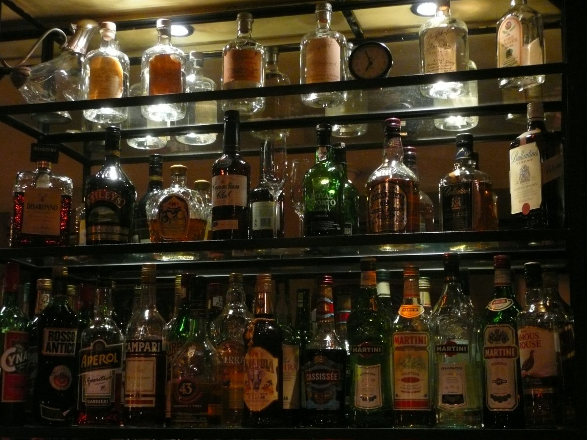 Alcohol y bebidas espirituosas: qué hace falta para que sean kosher